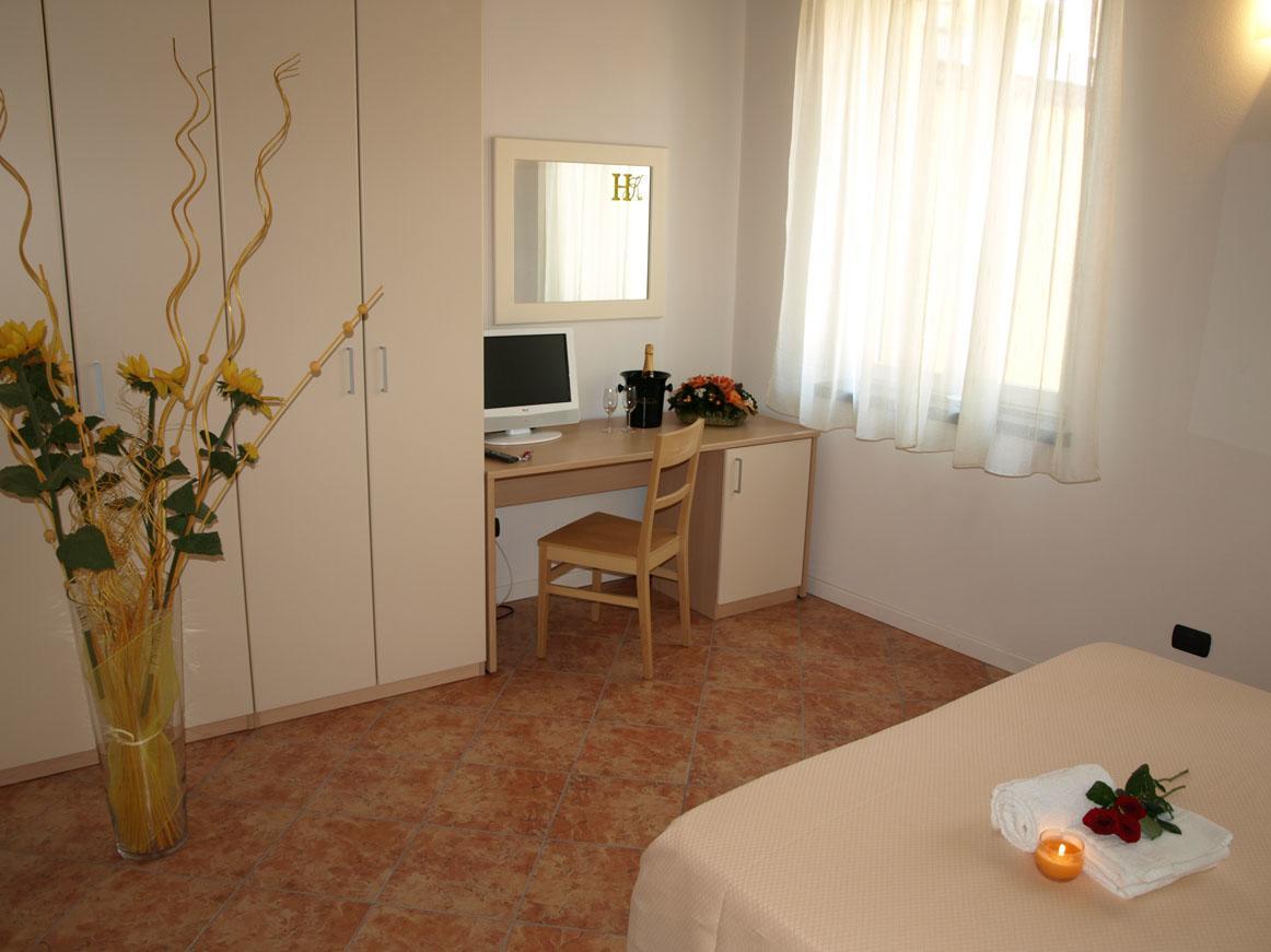 Hotel Karol Monza Bagian luar foto