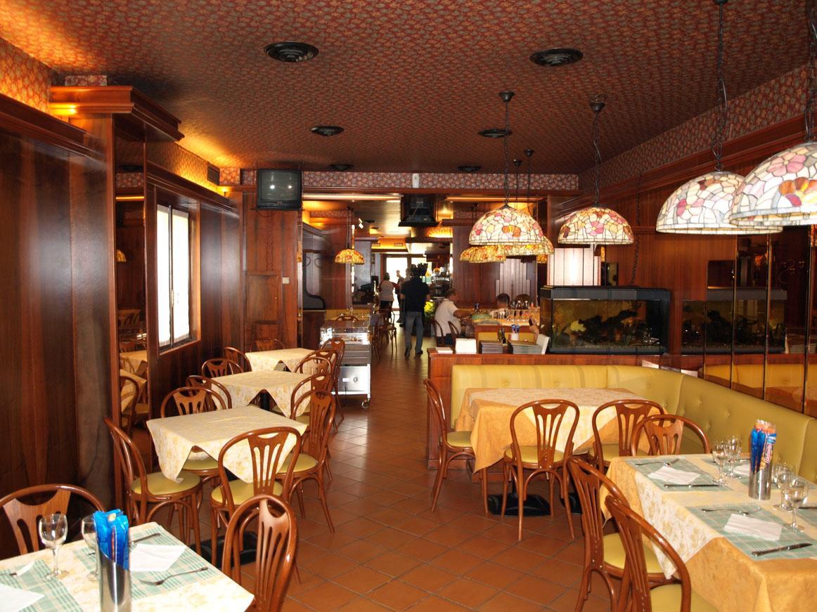Hotel Karol Monza Bagian luar foto